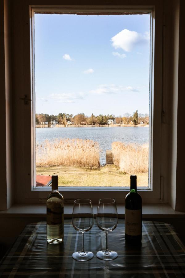 Ferienwohnung An Der Berliner Seenkette Schwerin  Extérieur photo
